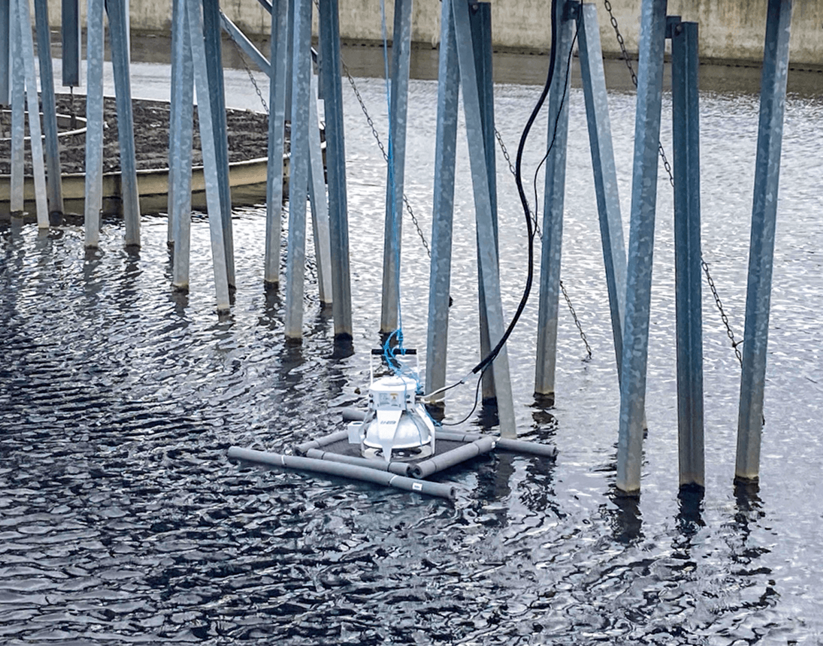 LI-7820 floating in the water taking measurements